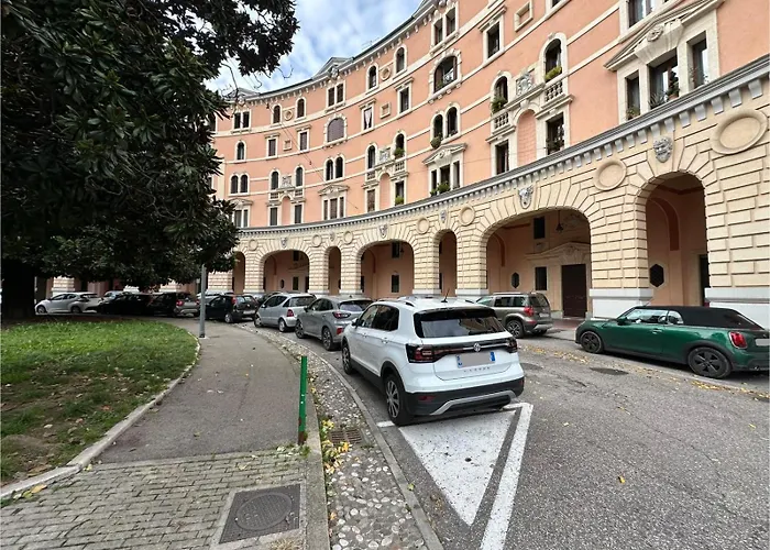 Welc-om Palazzo Esedra Lägenhet *